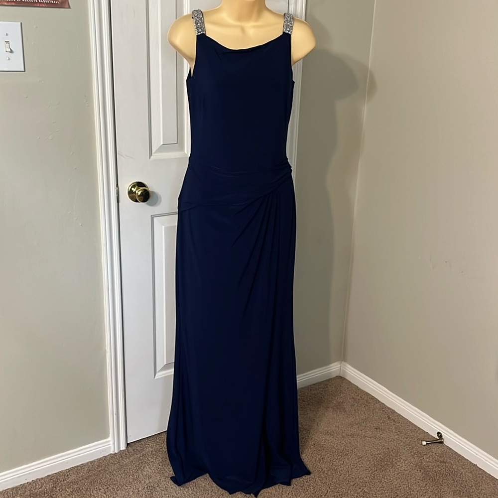 Ralph Lauren evening size 4, navy blue classic gown